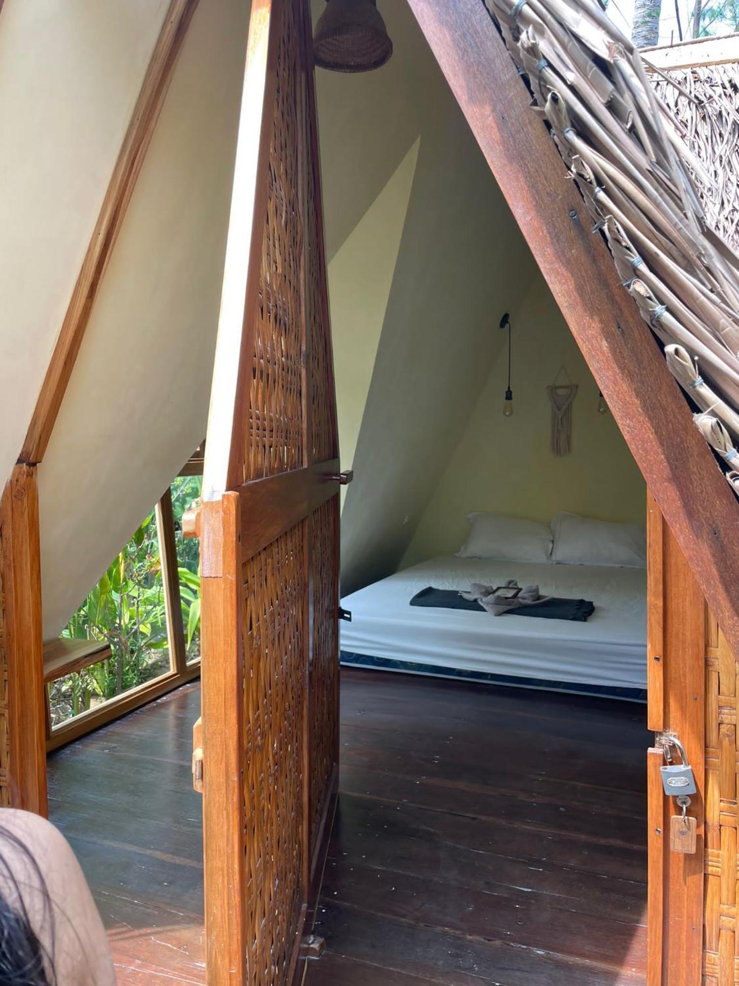 Basa-Basi Lodge Karimunjawa Eksteriør bilde